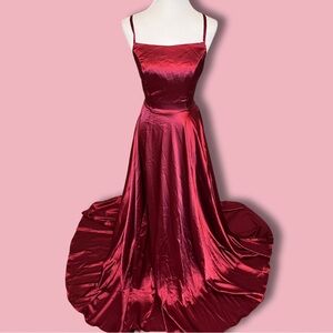 NEW W TAGS Burgundy Open-back Satin Formal Dress by Babyonline, size M